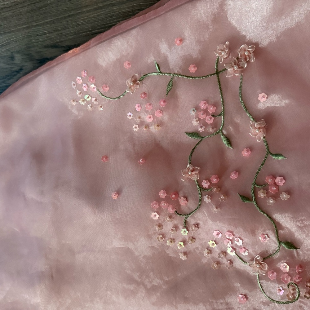 Elegant Pink Floral Embroidered Skirt - Picture 3 of 5